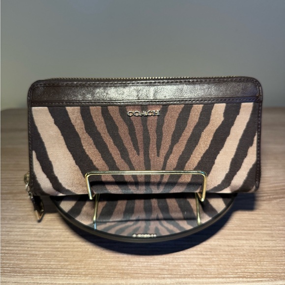 Coach Madison Zebra Wallet - Picture 1 of 10